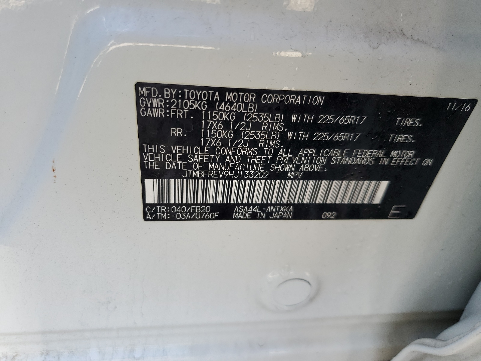 JTMBFREV9HJ133202 2017 Toyota Rav4 Le