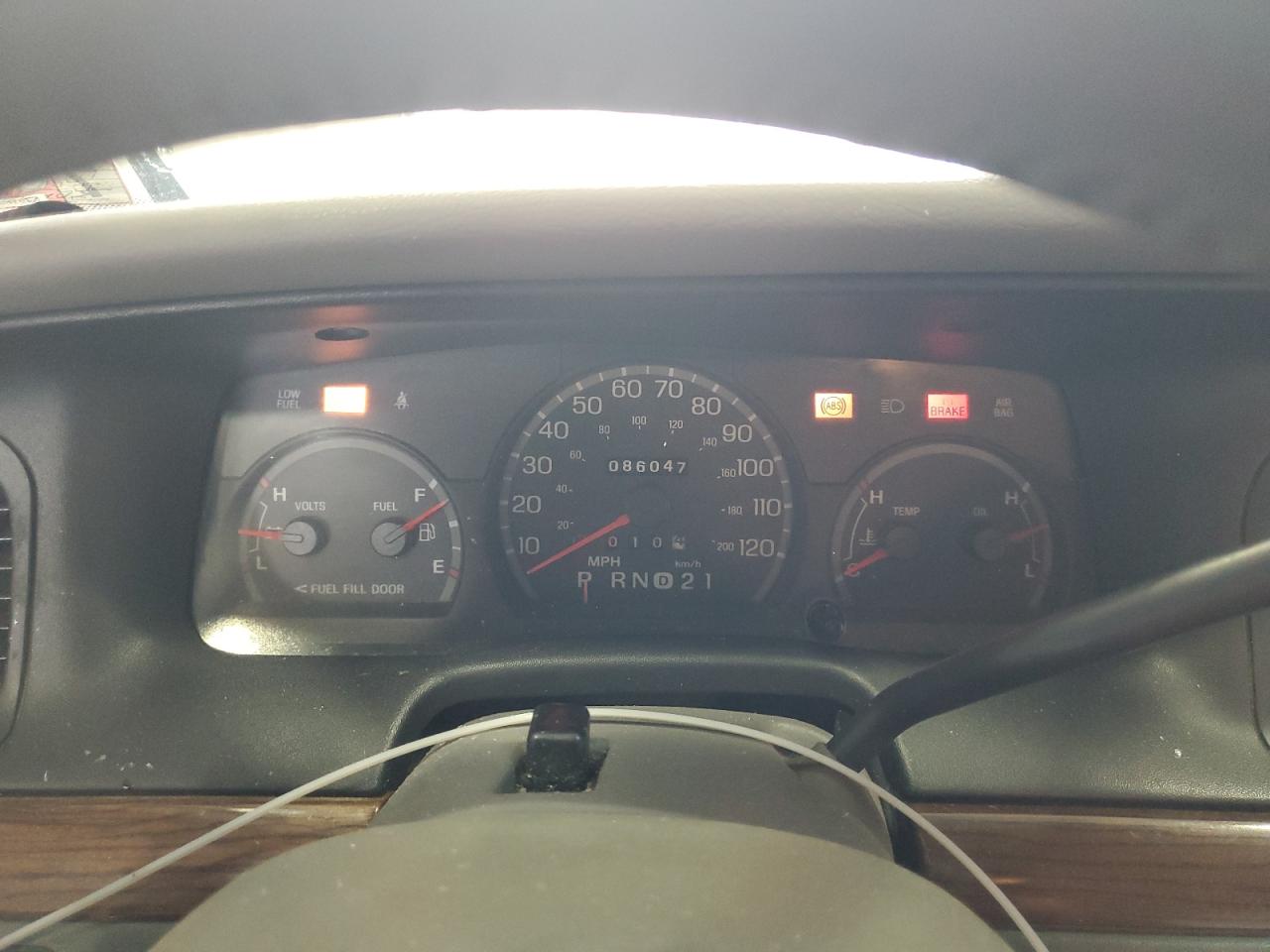 2001 Ford Crown Victoria Lx VIN: 2FAFP74W31X133972 Lot: 64581384