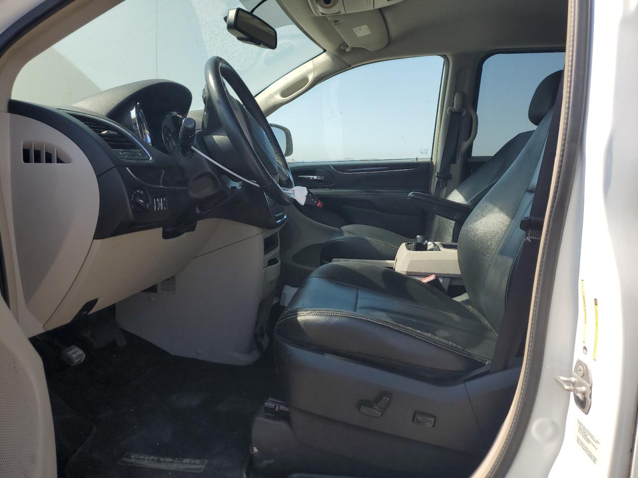 2016 Chrysler Town & Country Touring VIN: 2C4RC1BG5GR252552 Lot: 63086714