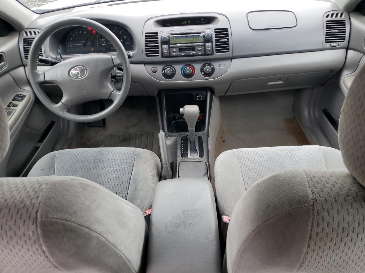 2004 Toyota Camry Le VIN: 4T1BF30KX4U071856 Lot: 64324114