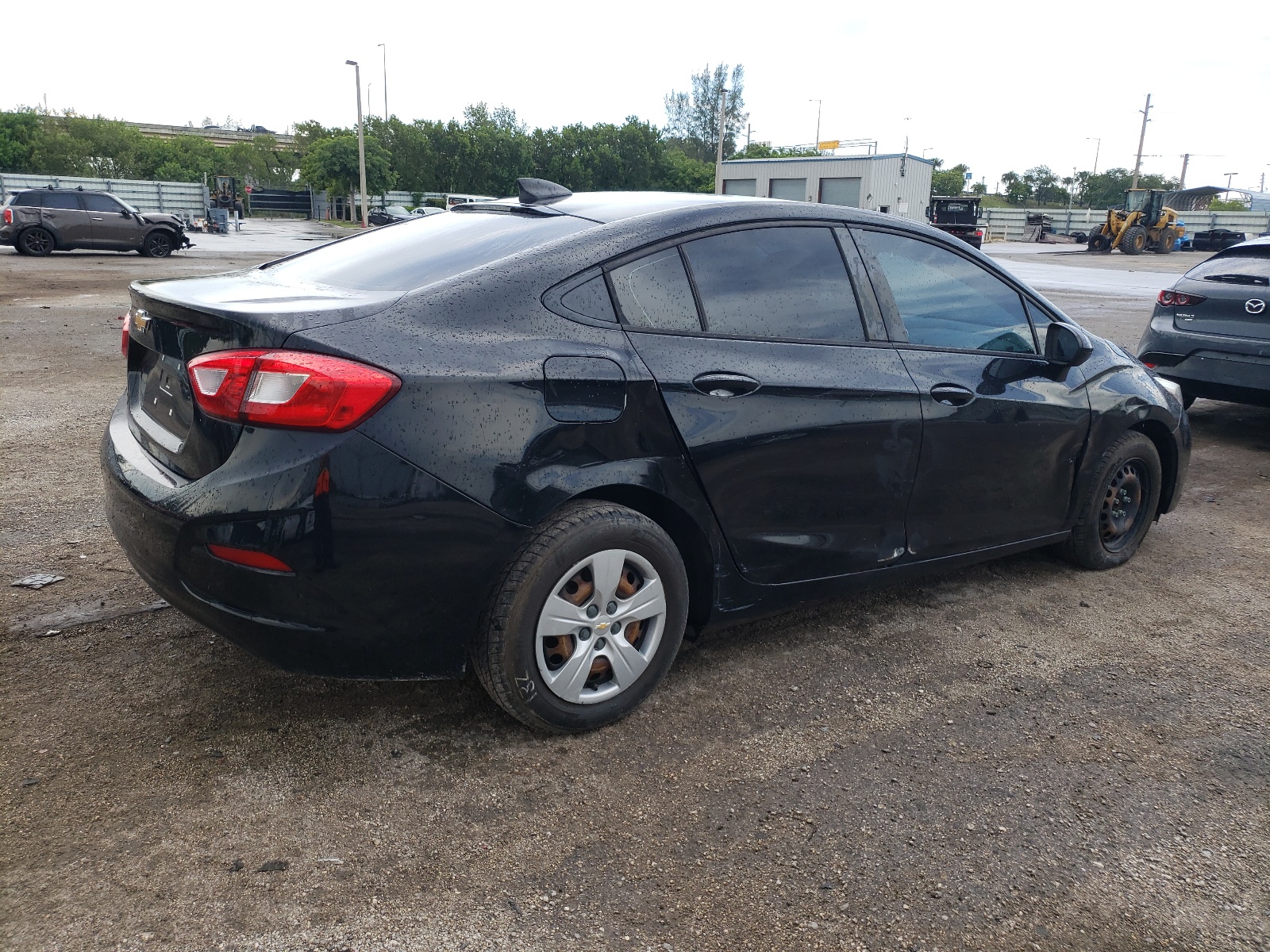 2018 Chevrolet Cruze Ls vin: 1G1BC5SM7J7212053