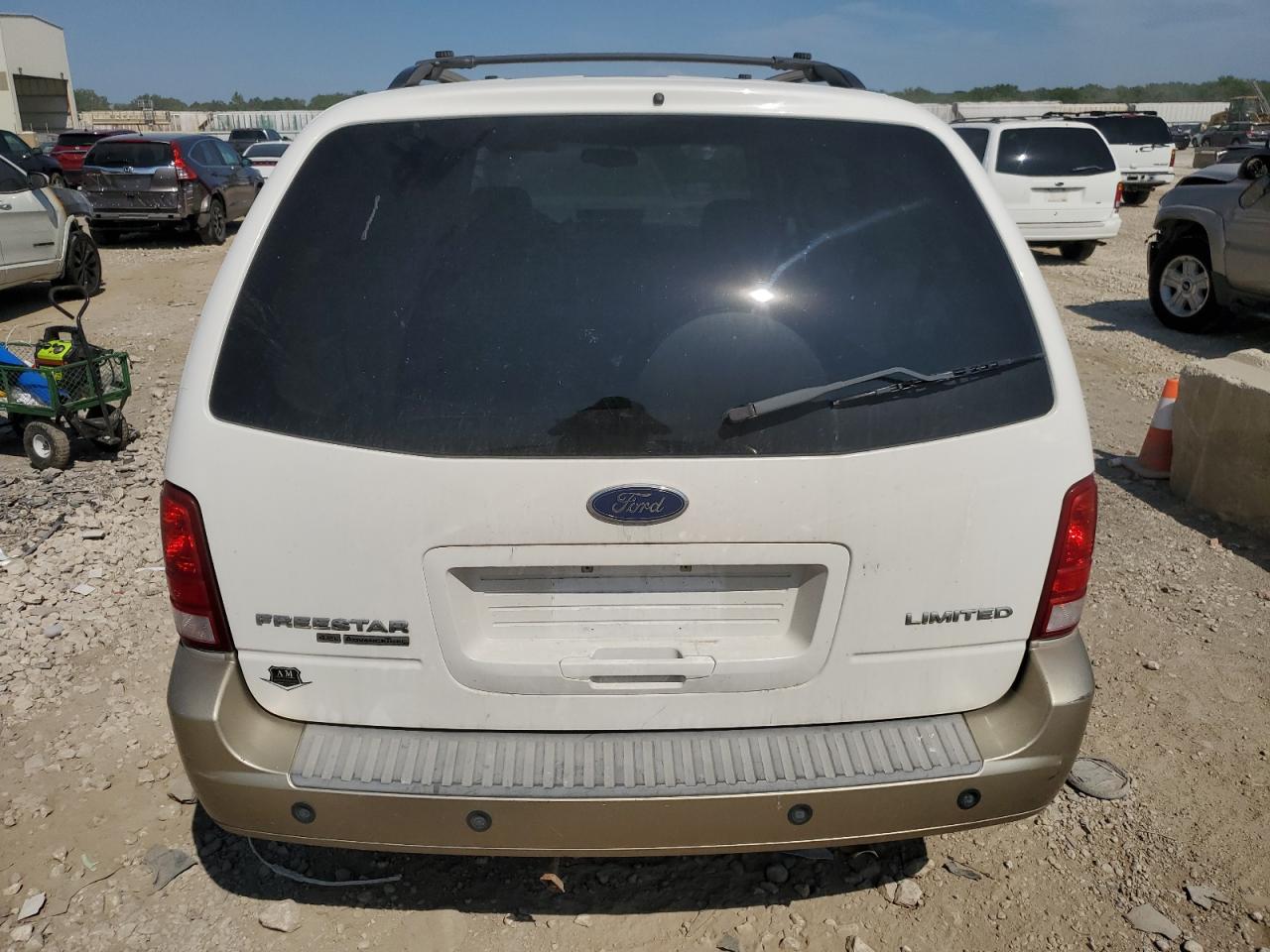 2004 Ford Freestar Limited VIN: 2FMZA58204BA55667 Lot: 65180874