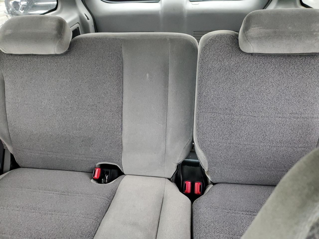 2000 Ford Explorer Xls VIN: 1FMZU62X2YZB47948 Lot: 64468574