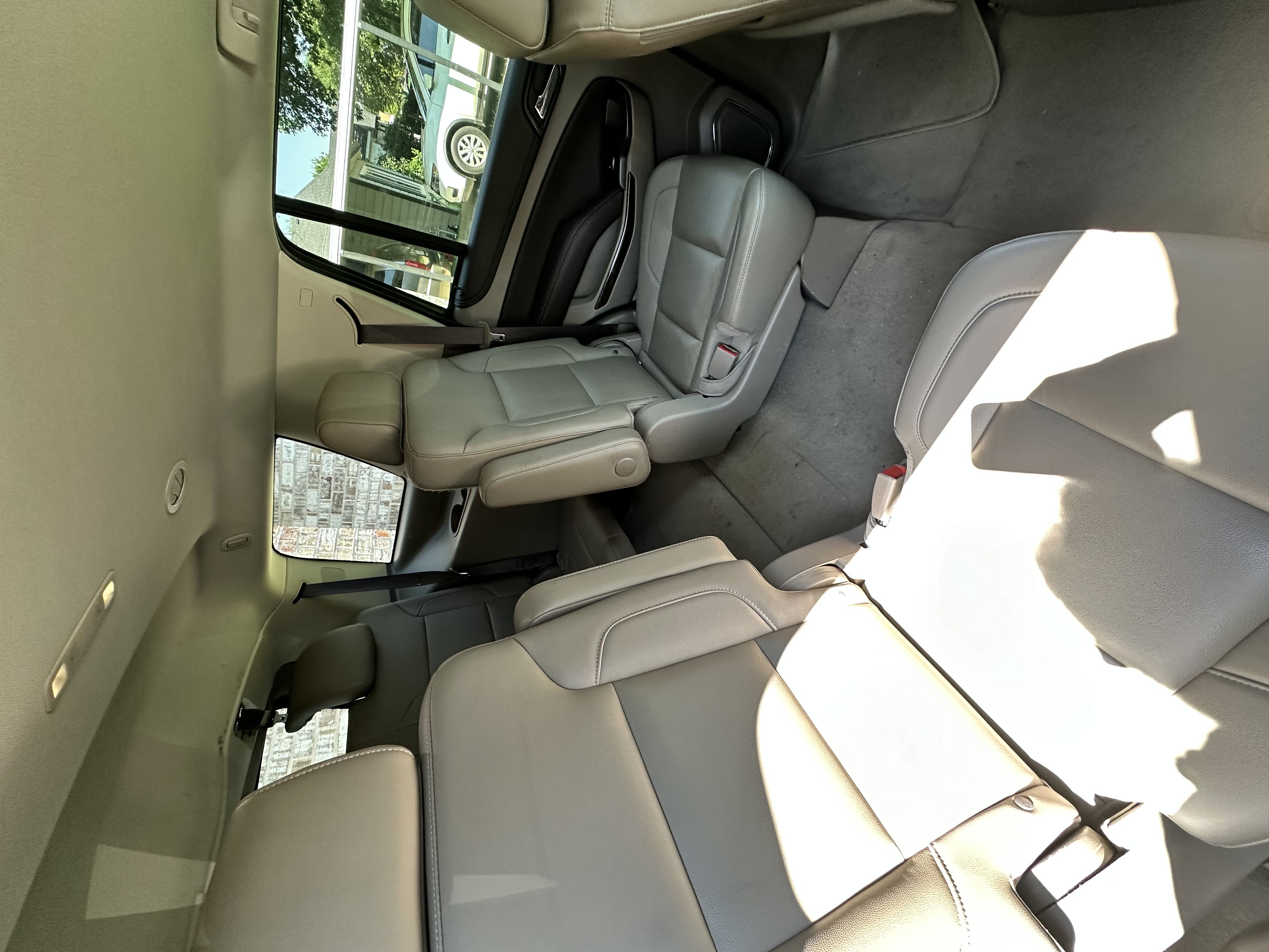 1GNSCBKCXKR366802 2019 Chevrolet Tahoe C1500 Lt