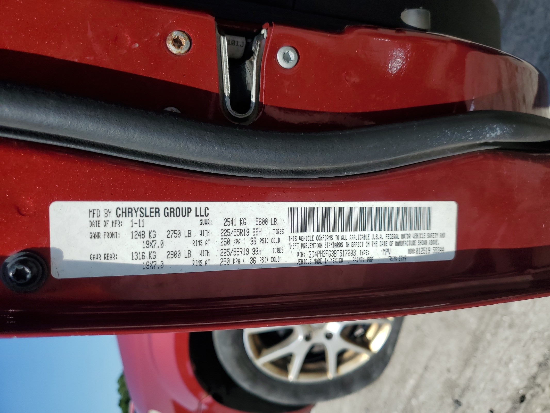 3D4PH3FG3BT517203 2011 Dodge Journey Crew