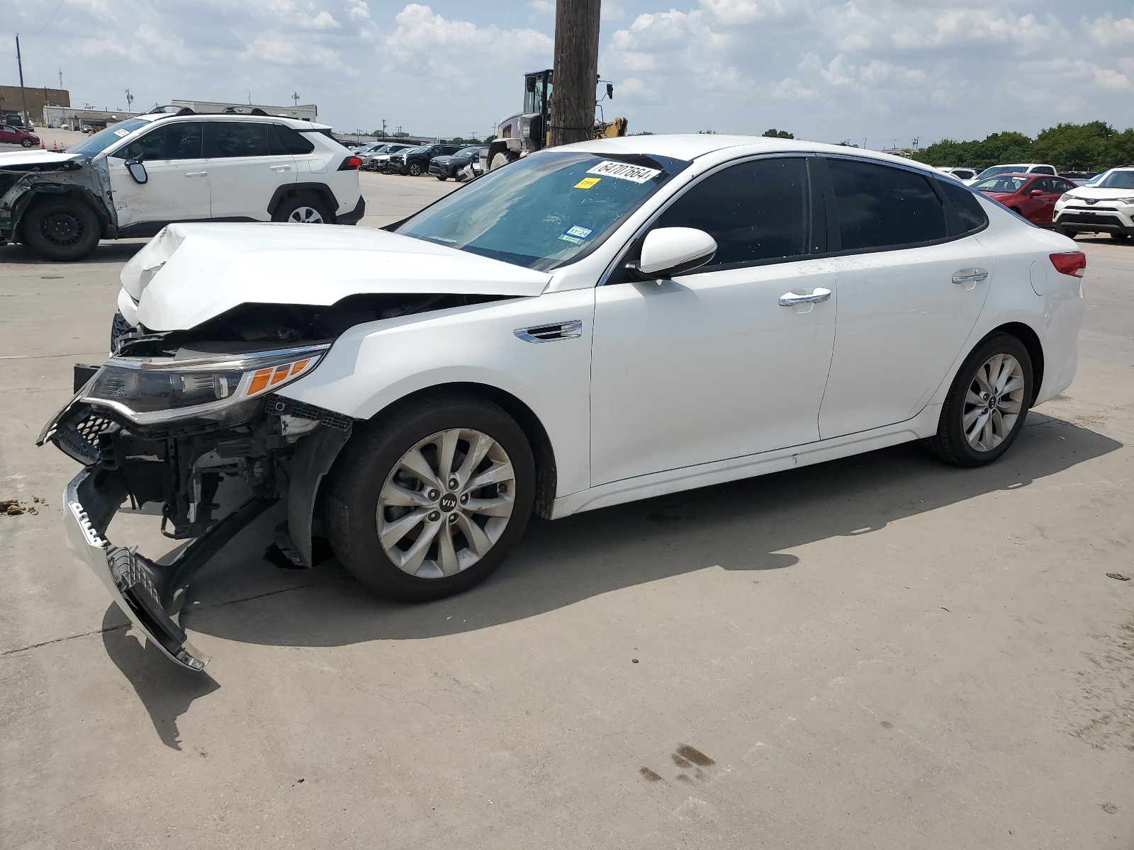 2018 Kia Optima Lx vin: 5XXGT4L33JG250786