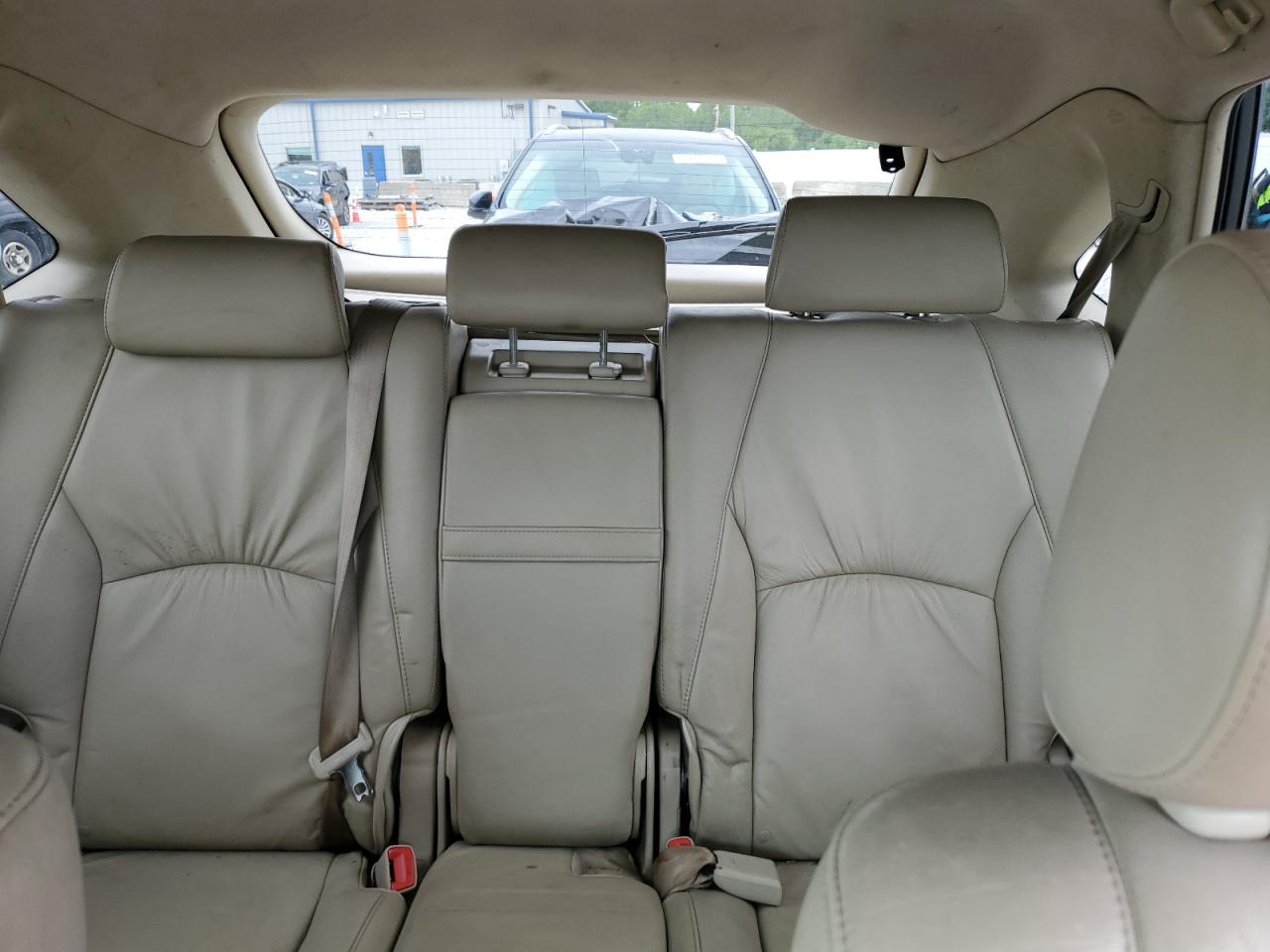 2005 Lexus Rx 330 VIN: 2T2HA31U05C076992 Lot: 65370374