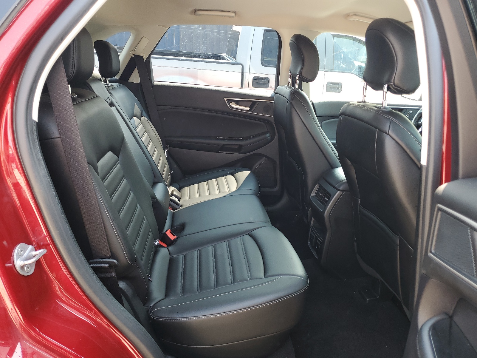 2FMPK4J93KBB31613 2019 Ford Edge Sel