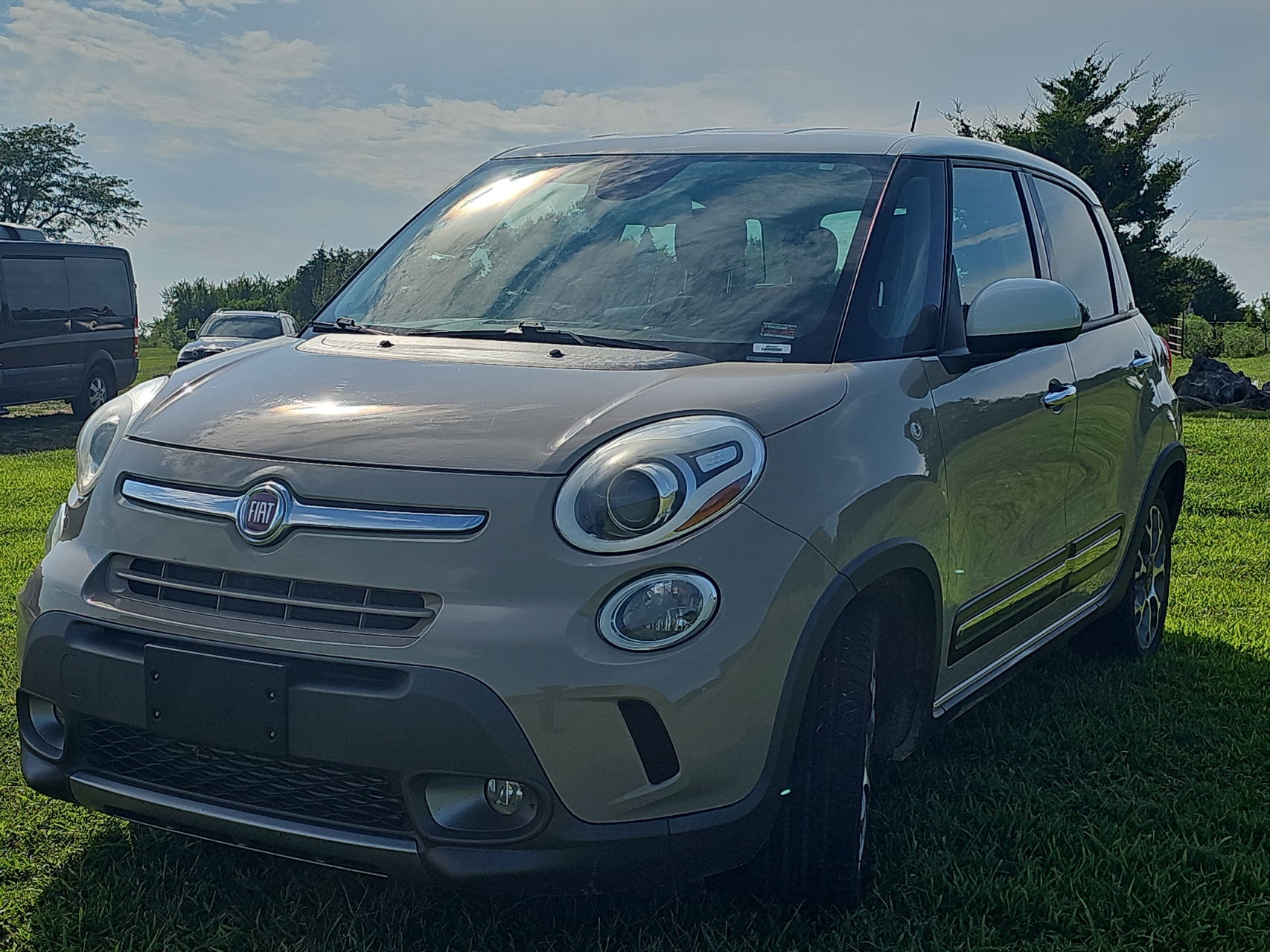 2015 Fiat 500L Trekking vin: ZFBCFADHXFZ033693