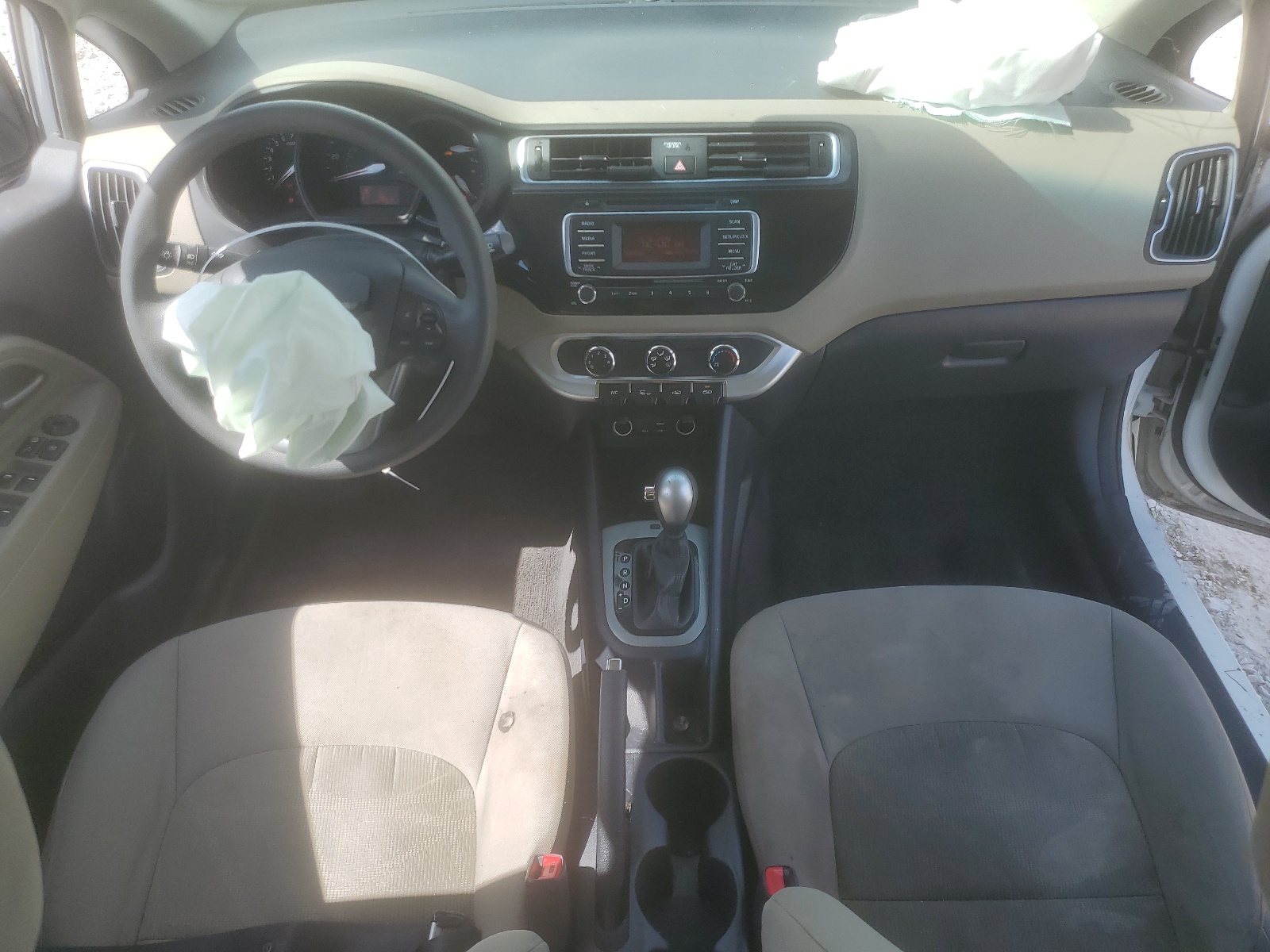 KNADM4A37H6061583 2017 Kia Rio Lx