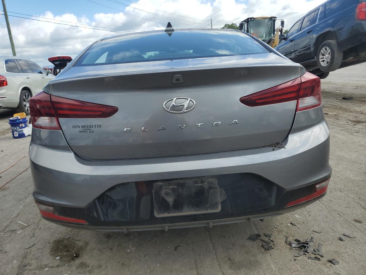 2019 Hyundai Elantra Sel VIN: 5NPD84LF4KH428354 Lot: 62037884