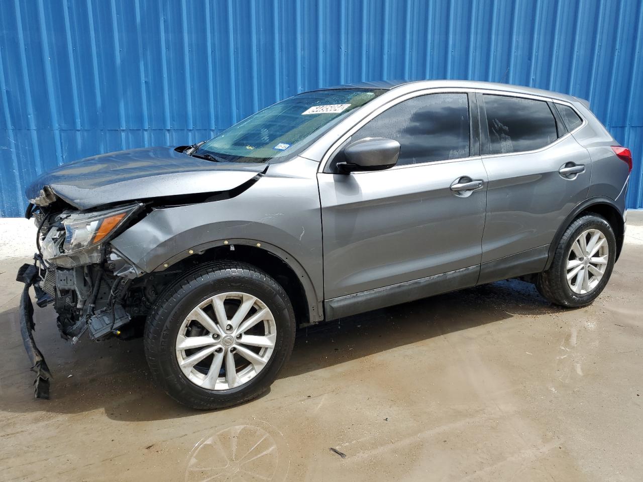 2017 Nissan Rogue - Image 1