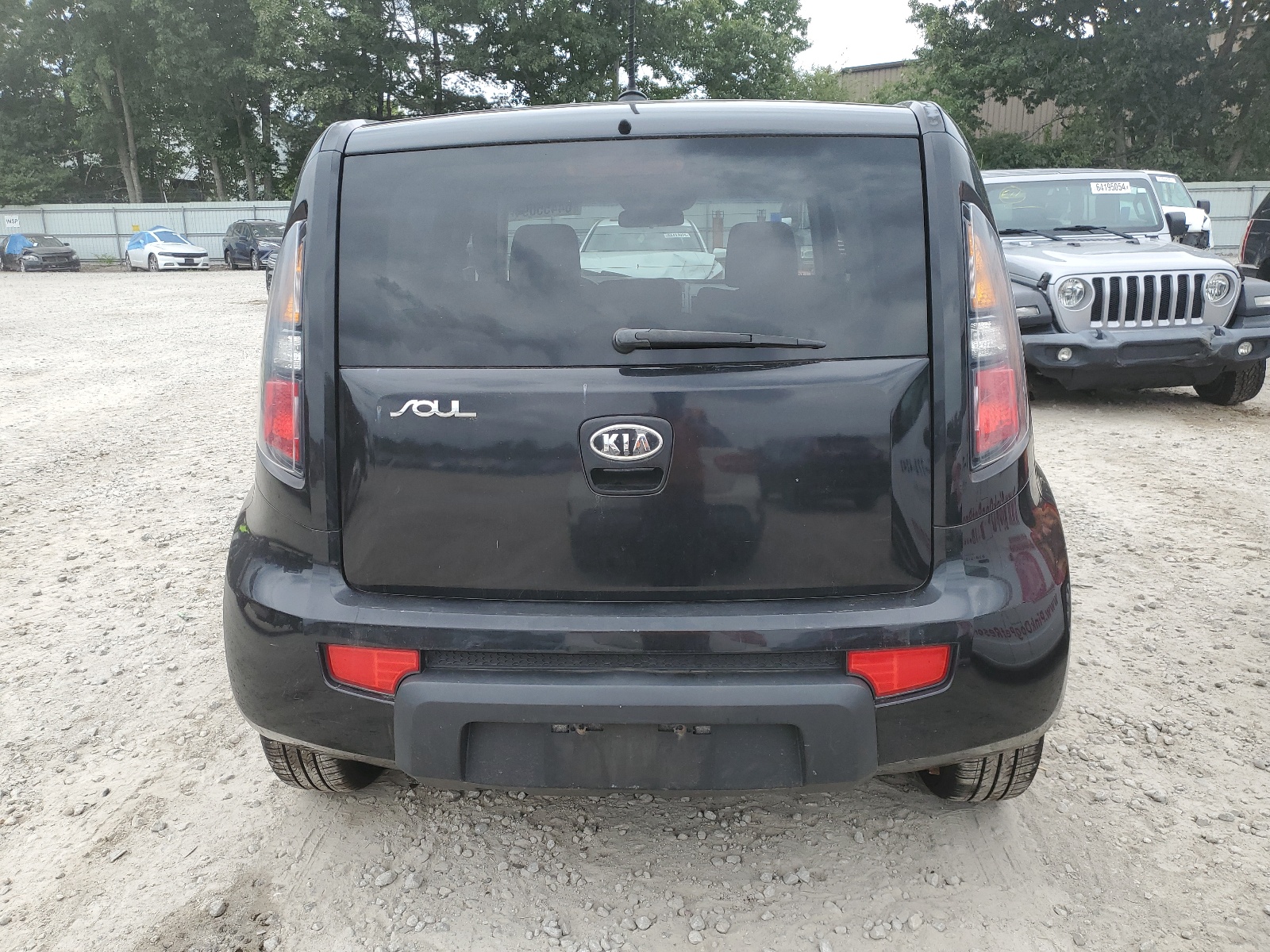 KNDJT2A27A7086133 2010 Kia Soul +