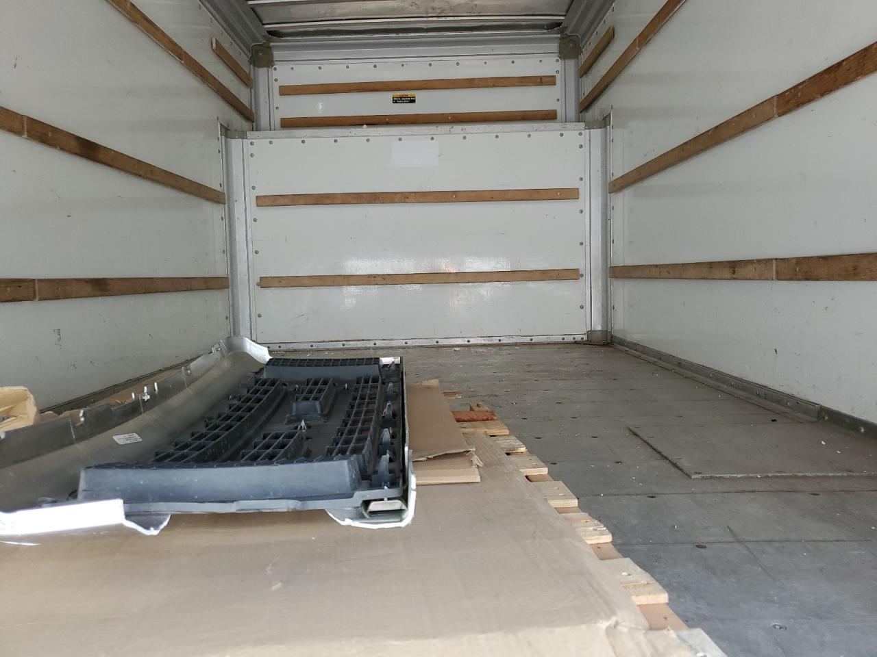 2009 Ford Econoline E450 Super Duty Cutaway Van VIN: 1FDXE45S59DA86814 Lot: 63762274