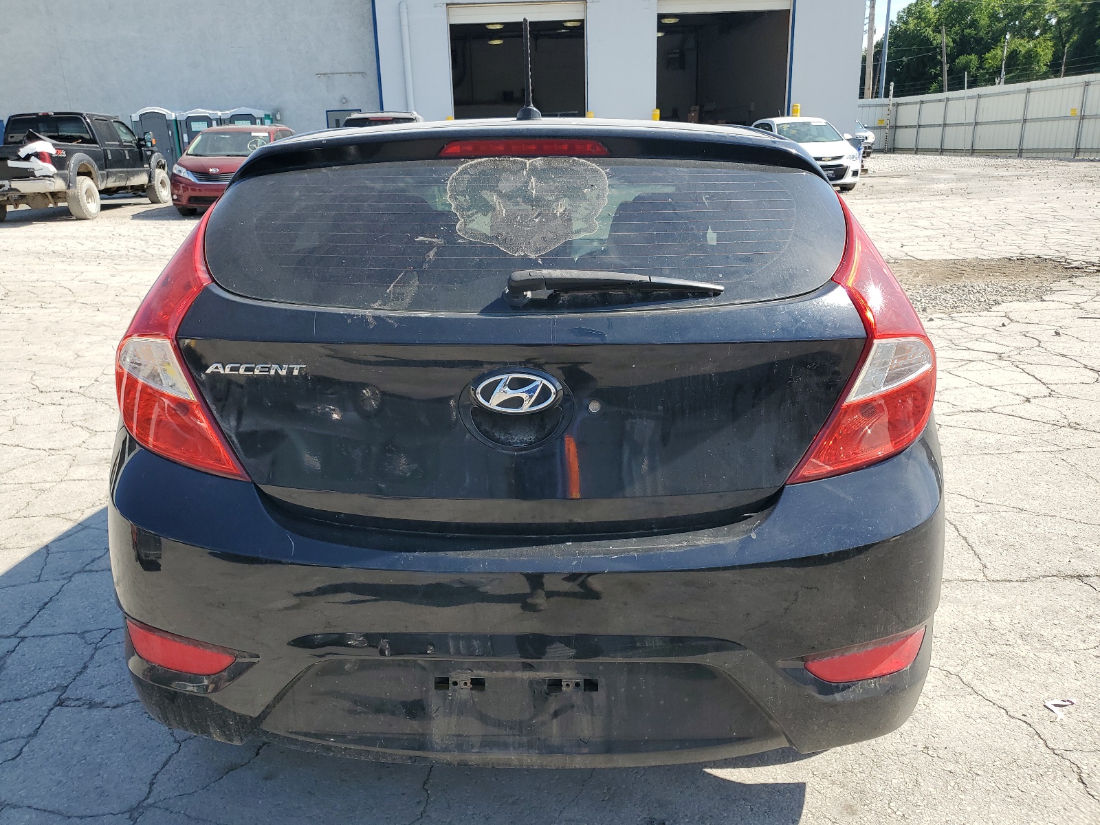 KMHCT5AE7HU355453 2017 Hyundai Accent Se