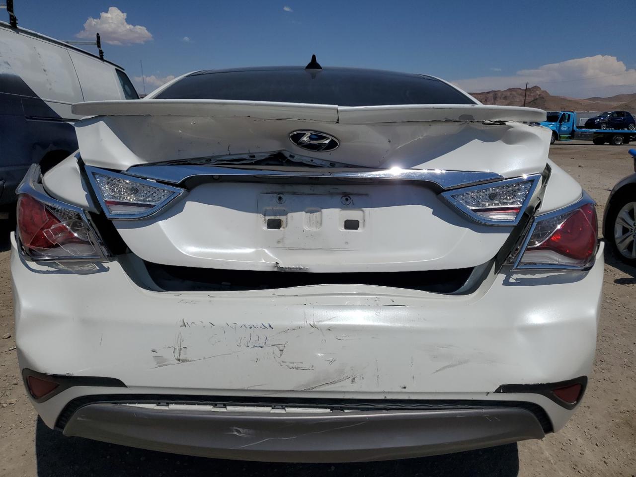 2013 Hyundai Sonata Hybrid VIN: KMHEC4A4XDA076097 Lot: 63087074