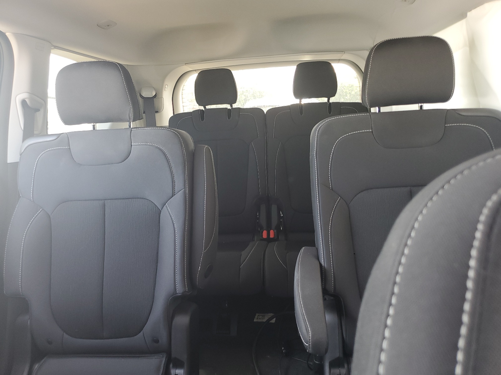 1C4RJJAG2P8755264 2023 Jeep Grand Cherokee L Laredo