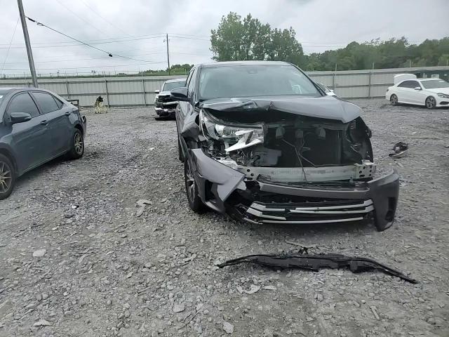2017 Toyota Highlander Le VIN: 5TDZARFH3HS026851 Lot: 64064404