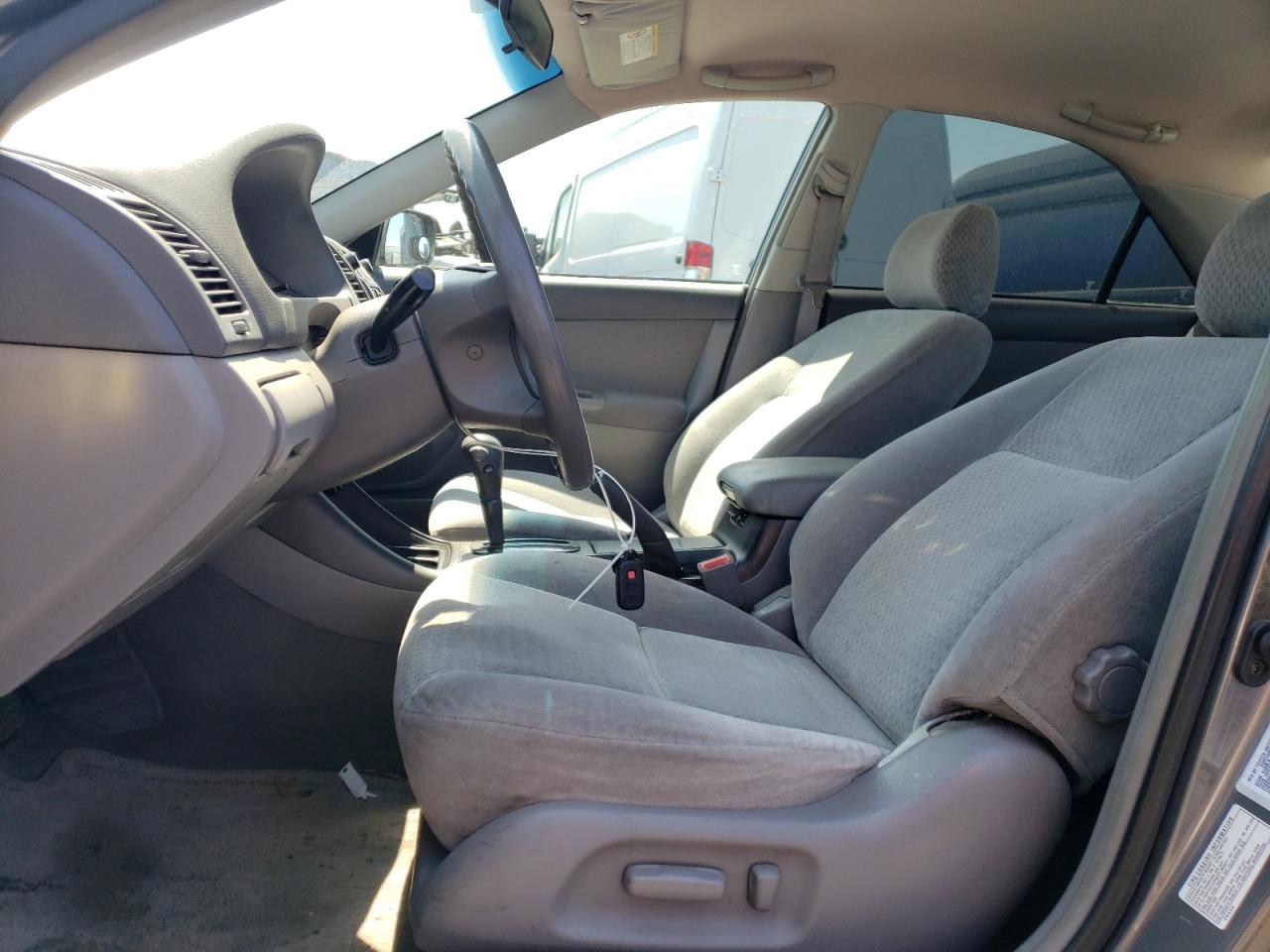 2003 Toyota Camry Le VIN: 4T1BE32K63U737819 Lot: 64906214