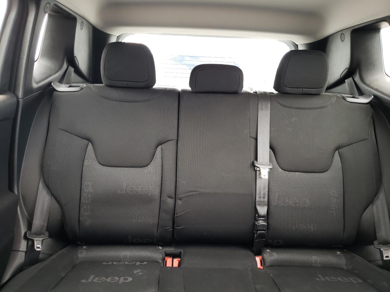 2015 Jeep Renegade Sport VIN: ZACCJAAH0FPB70731 Lot: 63823894