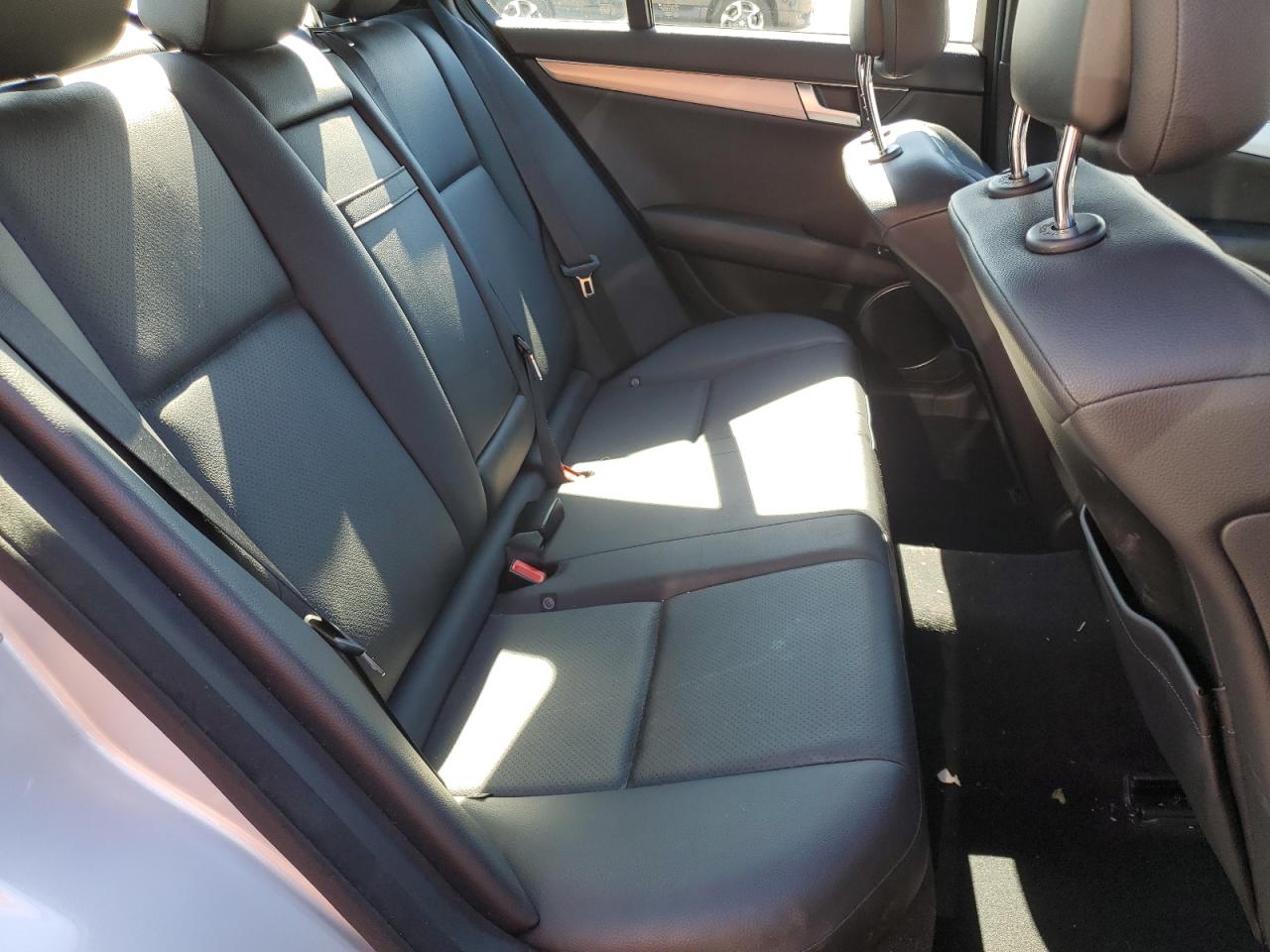 2012 Mercedes-Benz C 250 VIN: WDDGF4HB5CR235736 Lot: 61606194