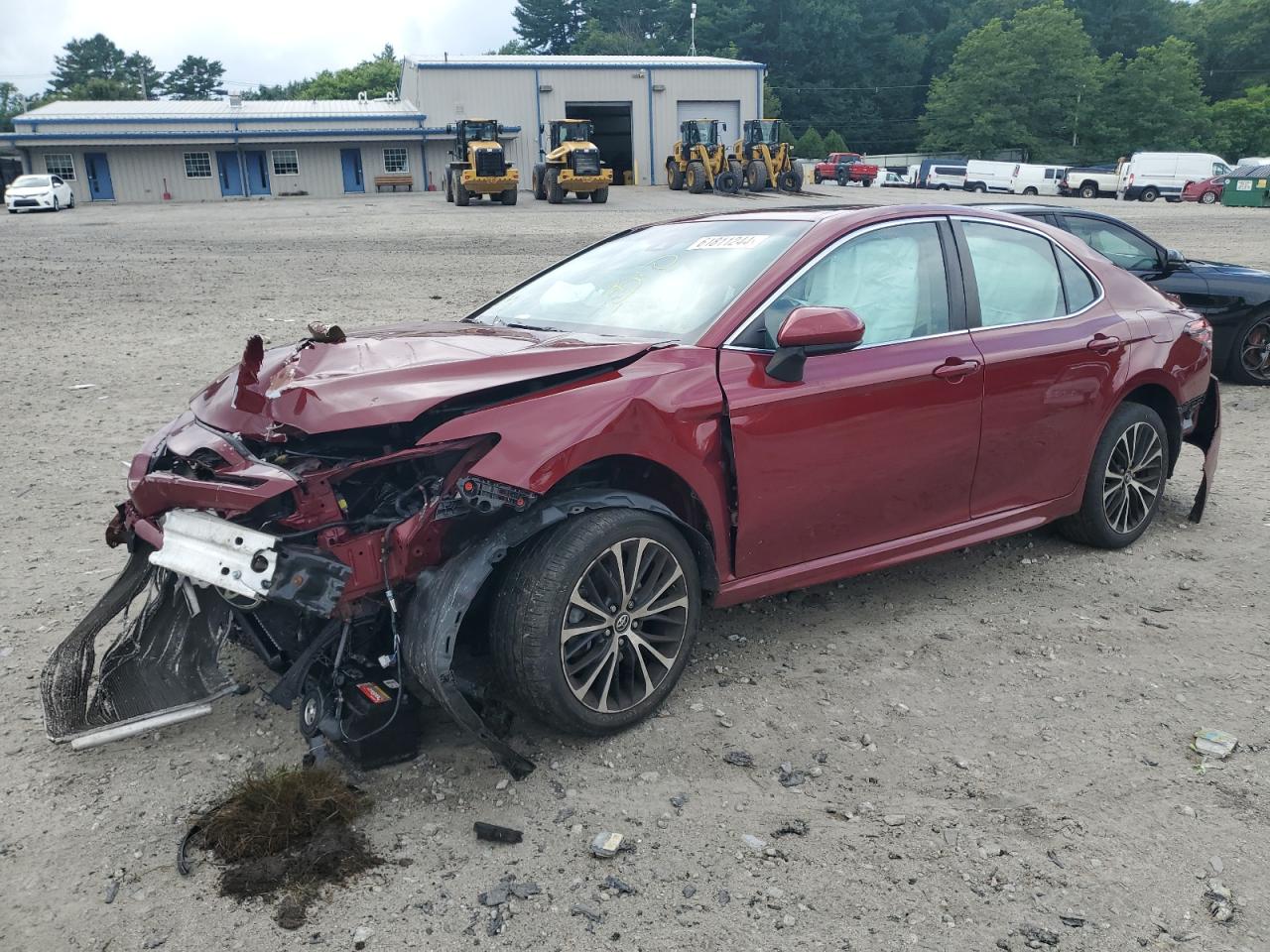 4T1B11HK1JU518660 2018 TOYOTA CAMRY - Image 1