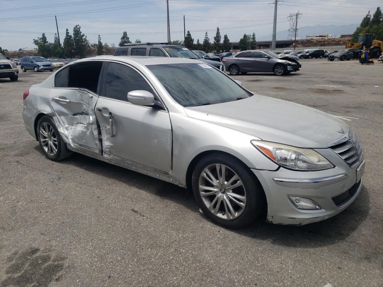 2012 Hyundai Genesis 3.8L VIN: KMHGC4DD2CU211462 Lot: 63344464
