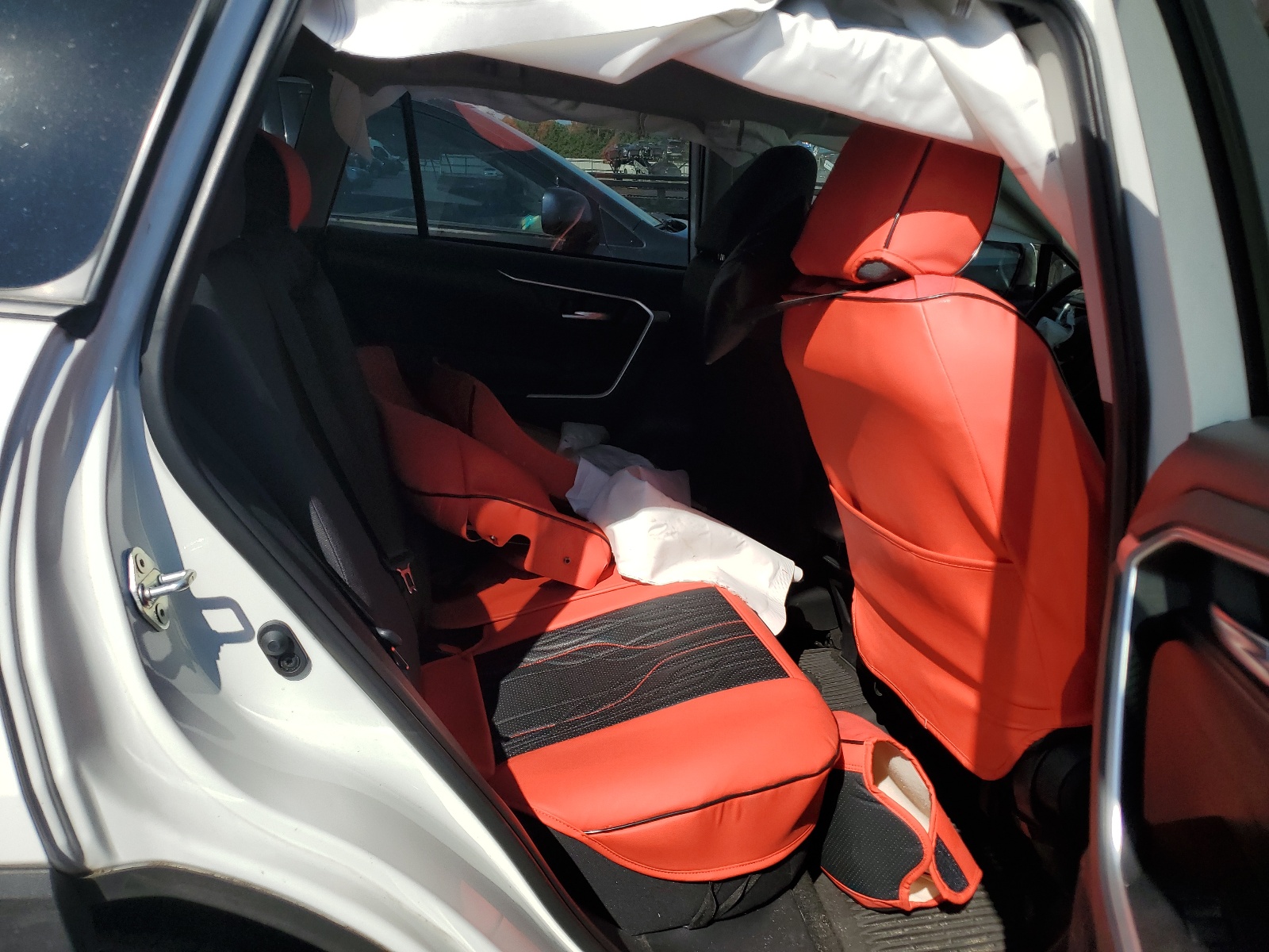 2T3P1RFV8MC145387 2021 Toyota Rav4 Xle