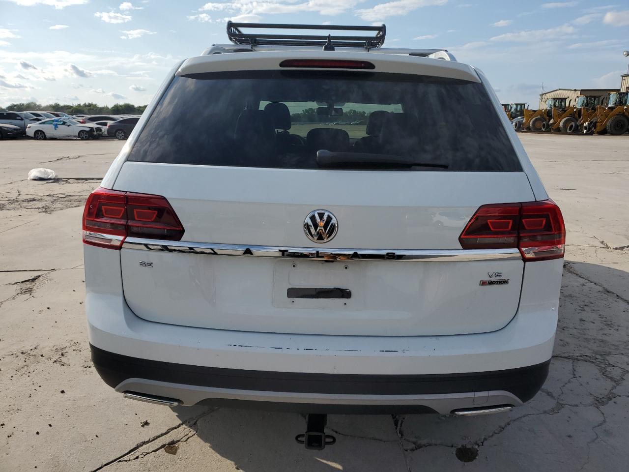 2018 Volkswagen Atlas Se VIN: 1V2KR2CA0JC564390 Lot: 65011464