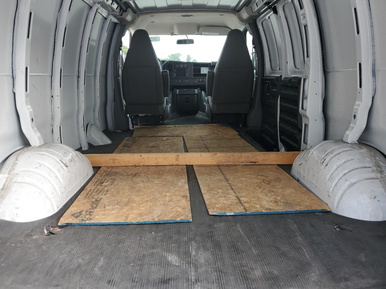 2019 Chevrolet Express G2500 VIN: 1GCWGAFP0K1243952 Lot: 67983084