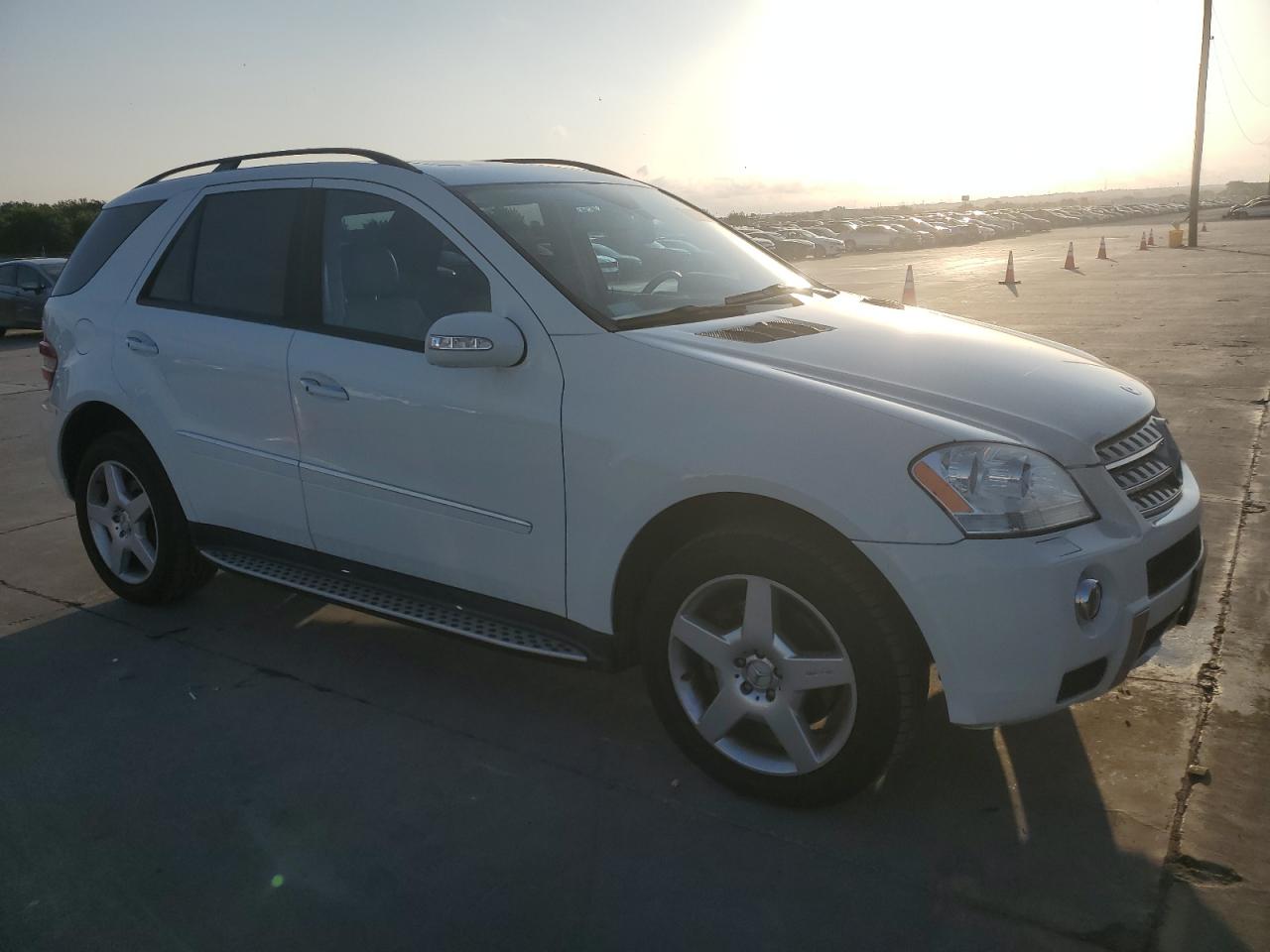 2008 Mercedes-Benz Ml 550 VIN: 4JGBB72E08A392225 Lot: 64413404