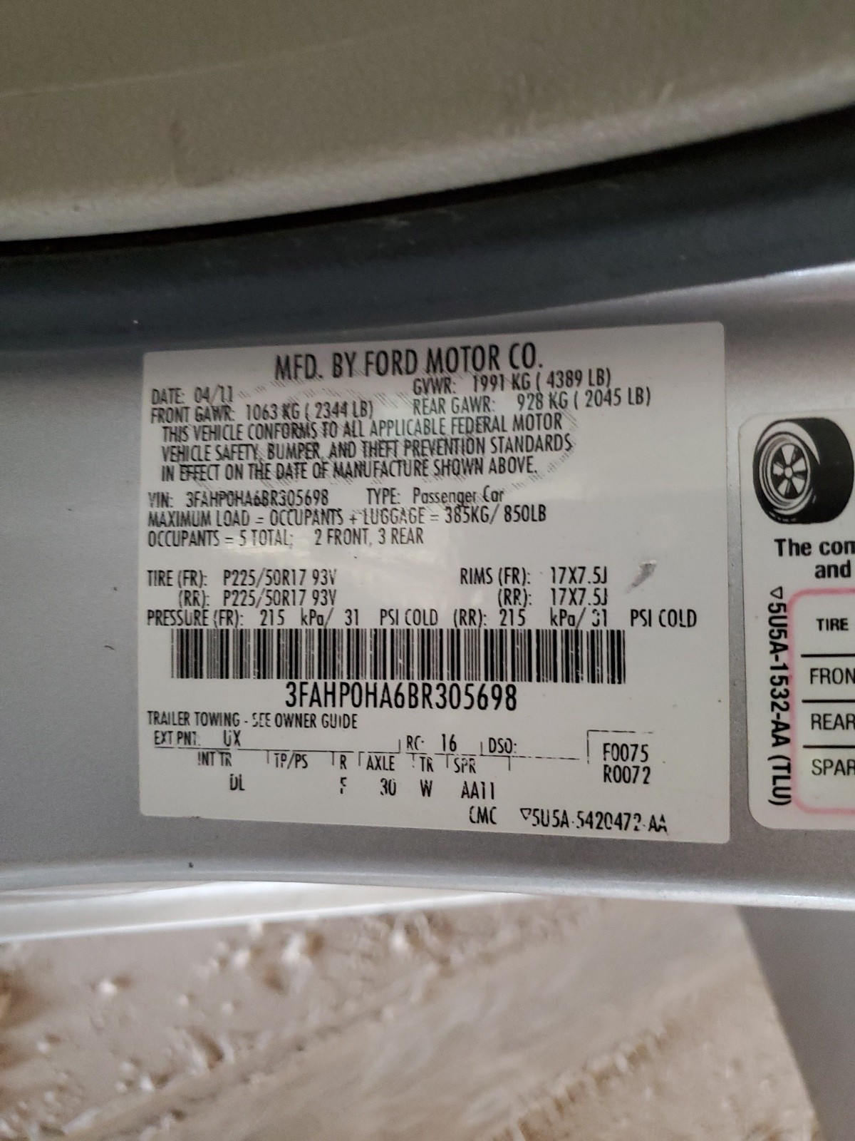 3FAHP0HA6BR305698 2011 Ford Fusion Se