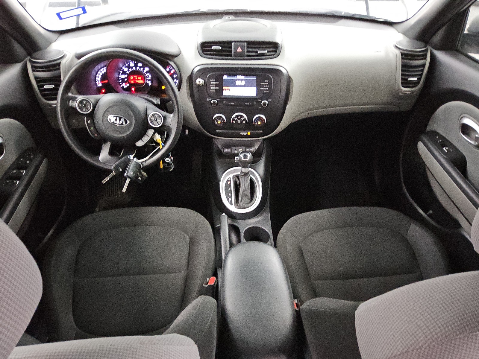 KNDJN2A2XH7413306 2017 Kia Soul