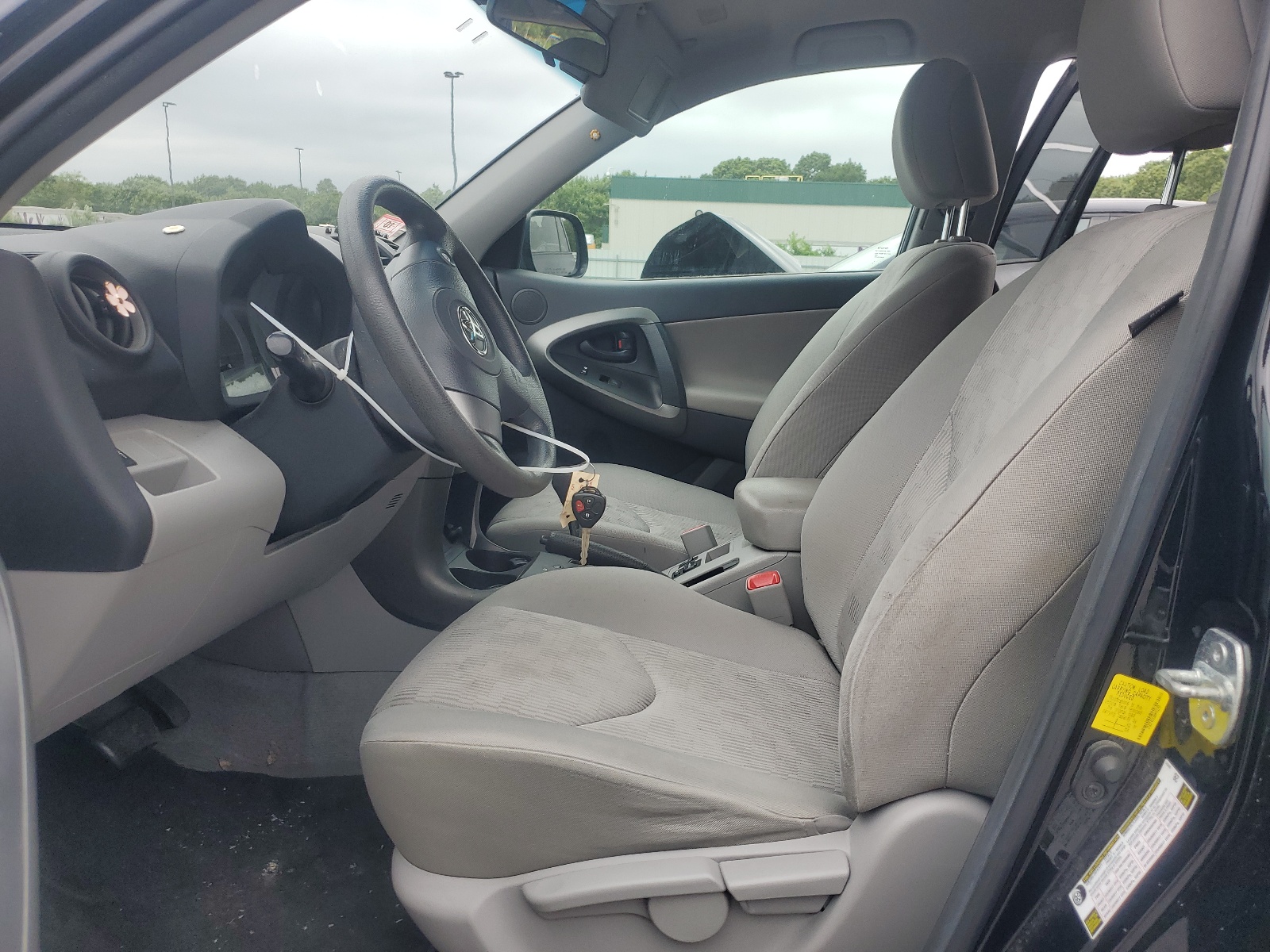 2T3ZF4DV3BW102250 2011 Toyota Rav4