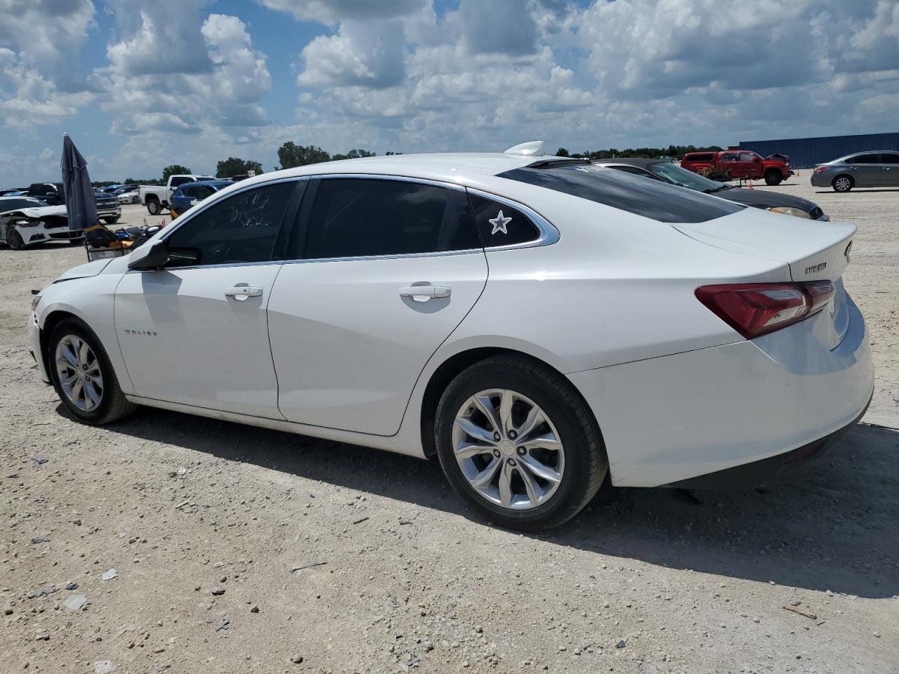 1G1ZD5ST7KF139700 2019 CHEVROLET MALIBU - Image 2