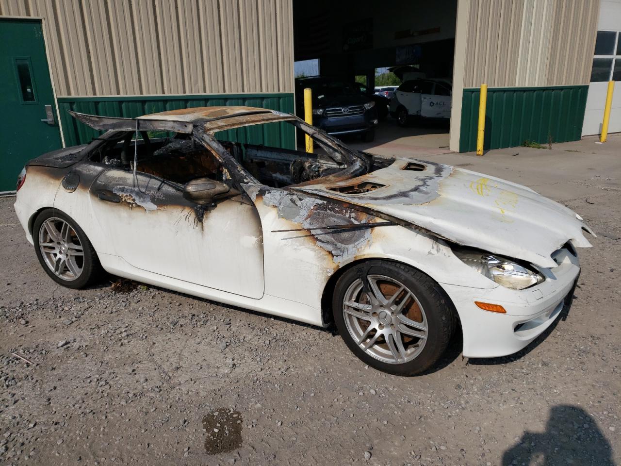 2006 Mercedes-Benz Slk 350 VIN: WDBWK56F96F114709 Lot: 64380064