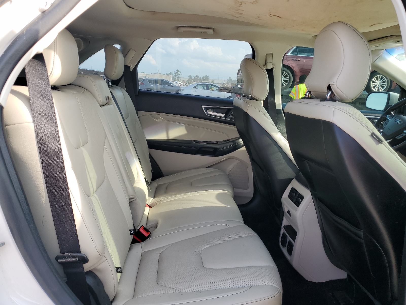 2FMPK3K99KBB36324 2019 Ford Edge Titanium