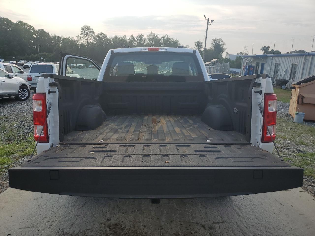 2022 Ford F150 VIN: 1FTMF1CB1NKE65448 Lot: 60610254