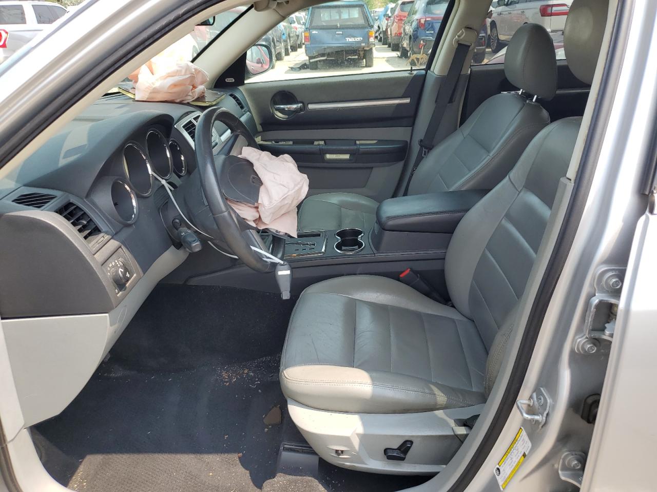 2008 Dodge Magnum Sxt VIN: 2D4GZ37V48H152154 Lot: 64692344