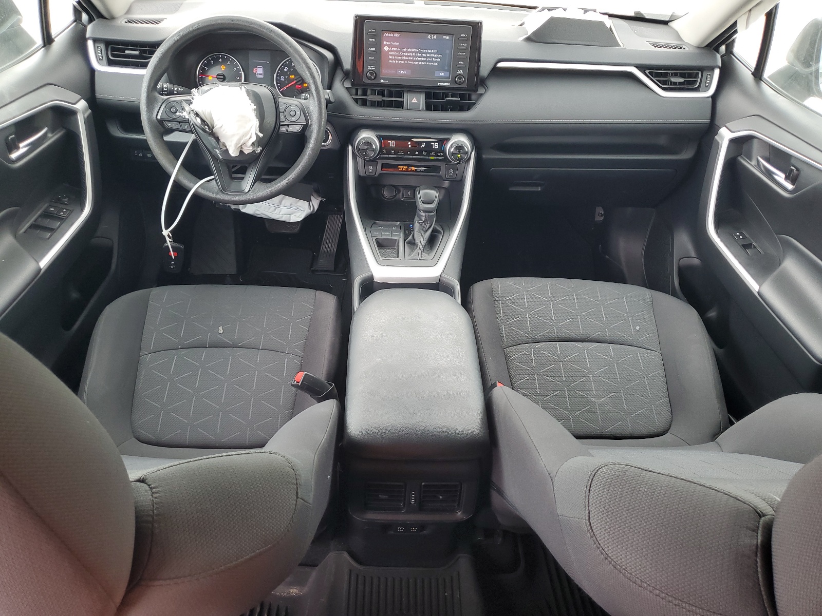 2T3W1RFVXLC053546 2020 Toyota Rav4 Xle