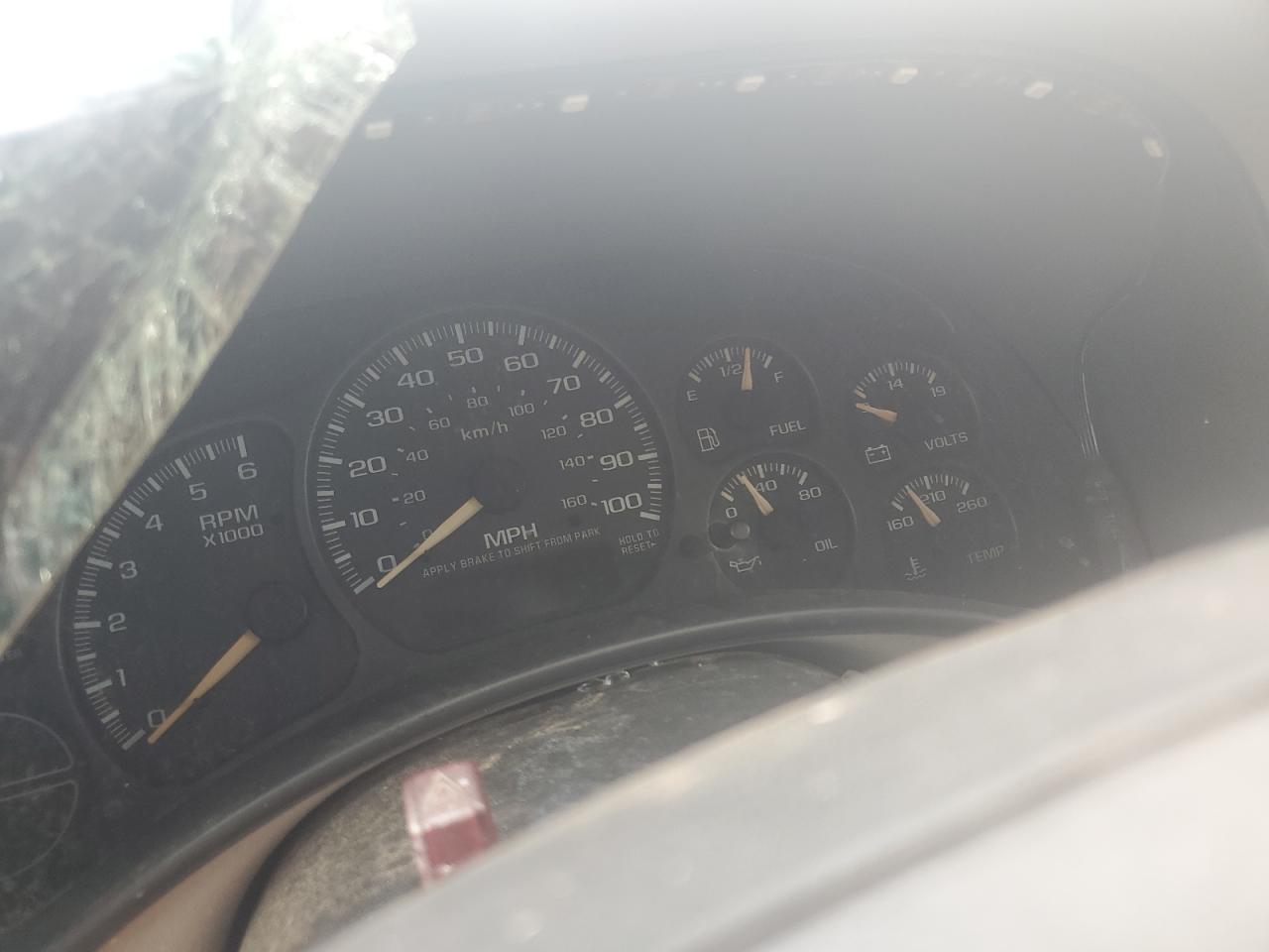 2002 Chevrolet Tahoe C1500 VIN: 1GNEC13Z52R280372 Lot: 63674484