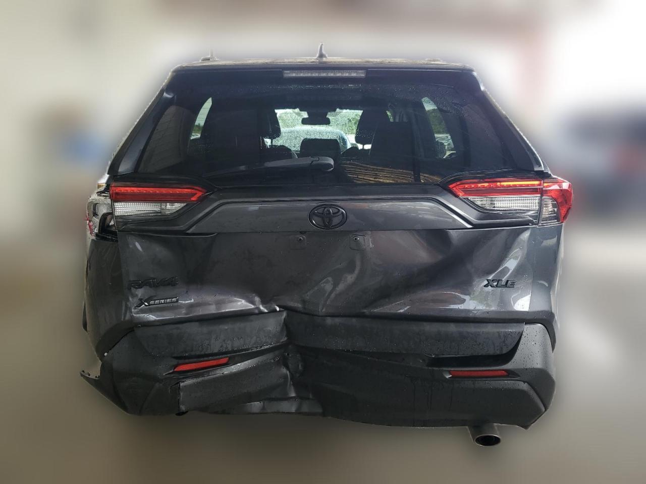 2020 Toyota Rav4 Xle VIN: 2T3W1RFV3LC068275 Lot: 64018884