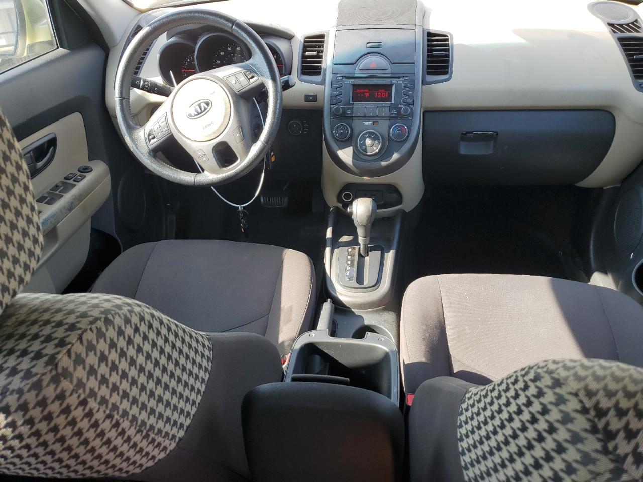 2010 Kia Soul + VIN: KNDJT2A2XA7037427 Lot: 65018184