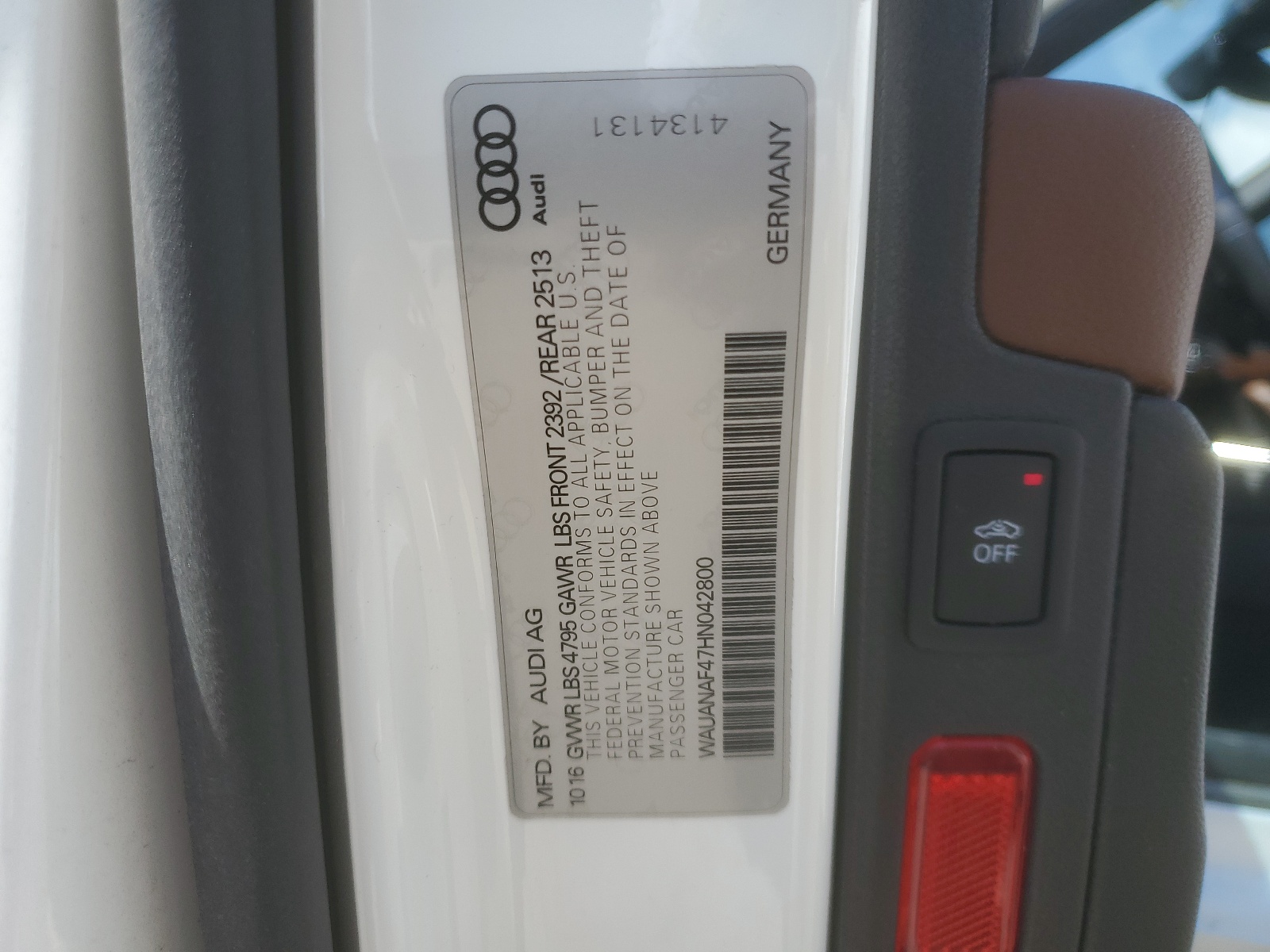 WAUANAF47HN042800 2017 Audi A4 Premium