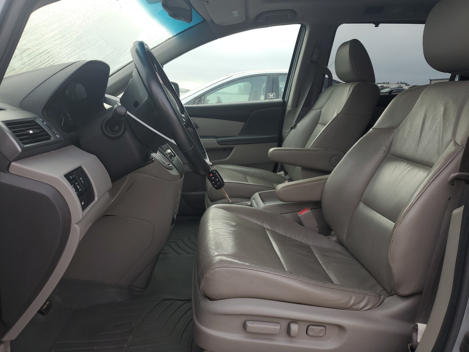 5FNRL5H66BB033366 2011 Honda Odyssey Exl