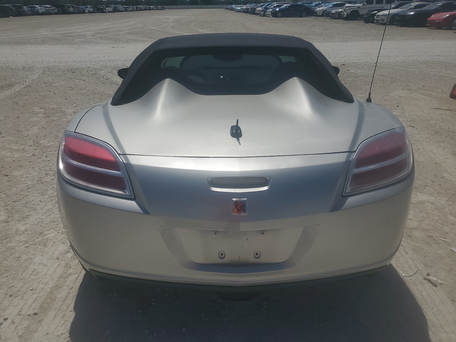 1G8MB35B17Y102470 2007 Saturn Sky