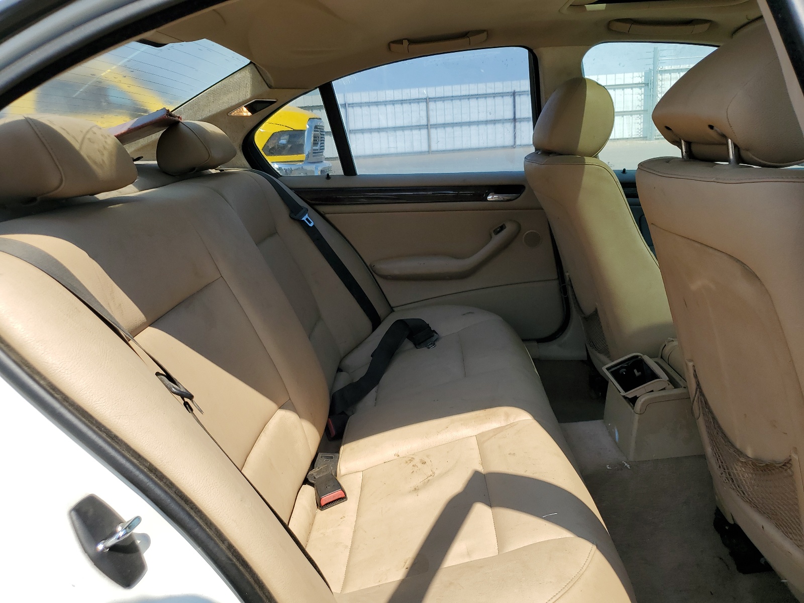 WBAET37482NG82249 2002 BMW 325 I