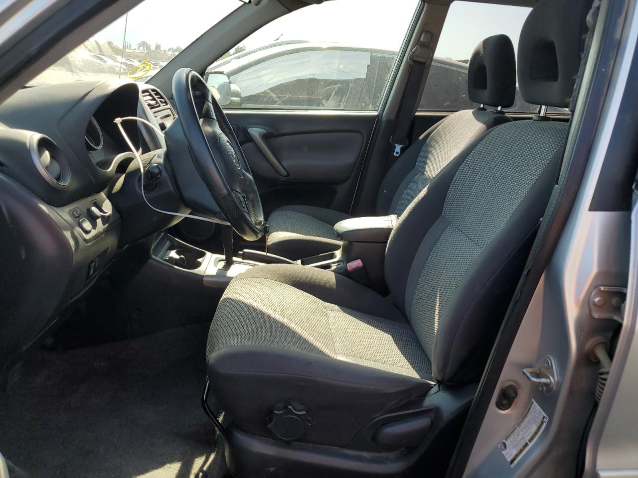 2004 Toyota Rav4 VIN: JTEGD20V740004588 Lot: 63888104