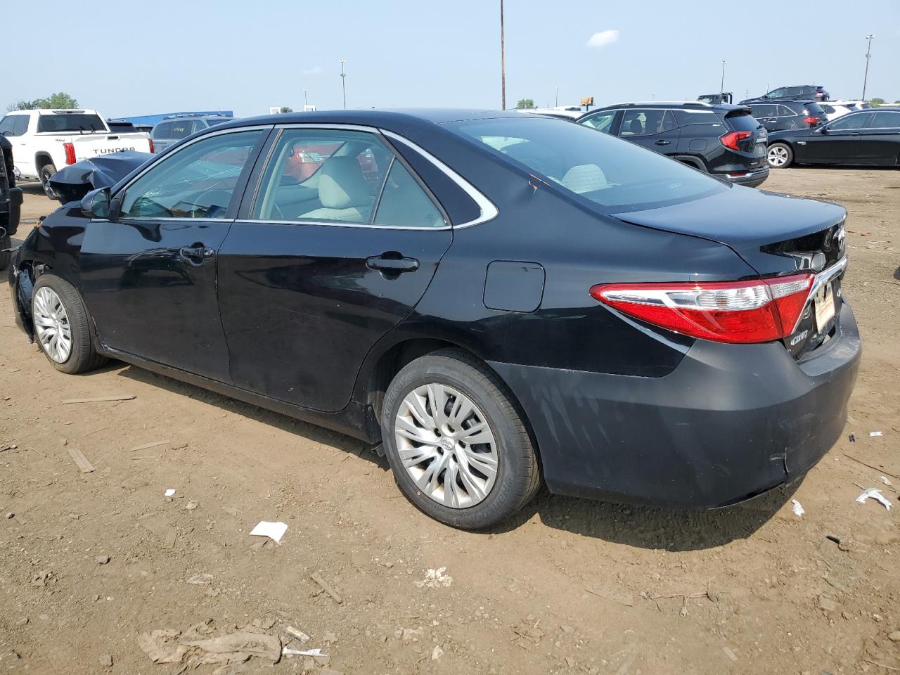 VIN 4T4BF1FK3GR569600 2016 TOYOTA CAMRY no.2