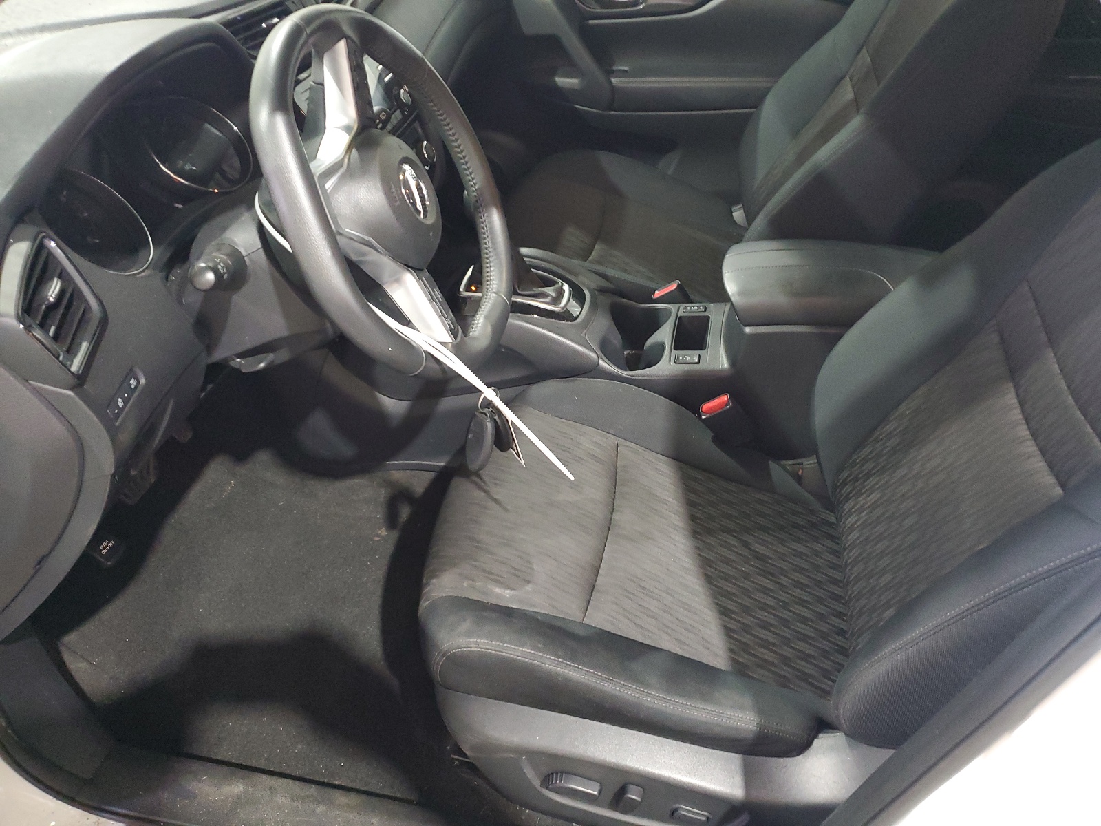 5N1AT2MV1HC823846 2017 Nissan Rogue Sv